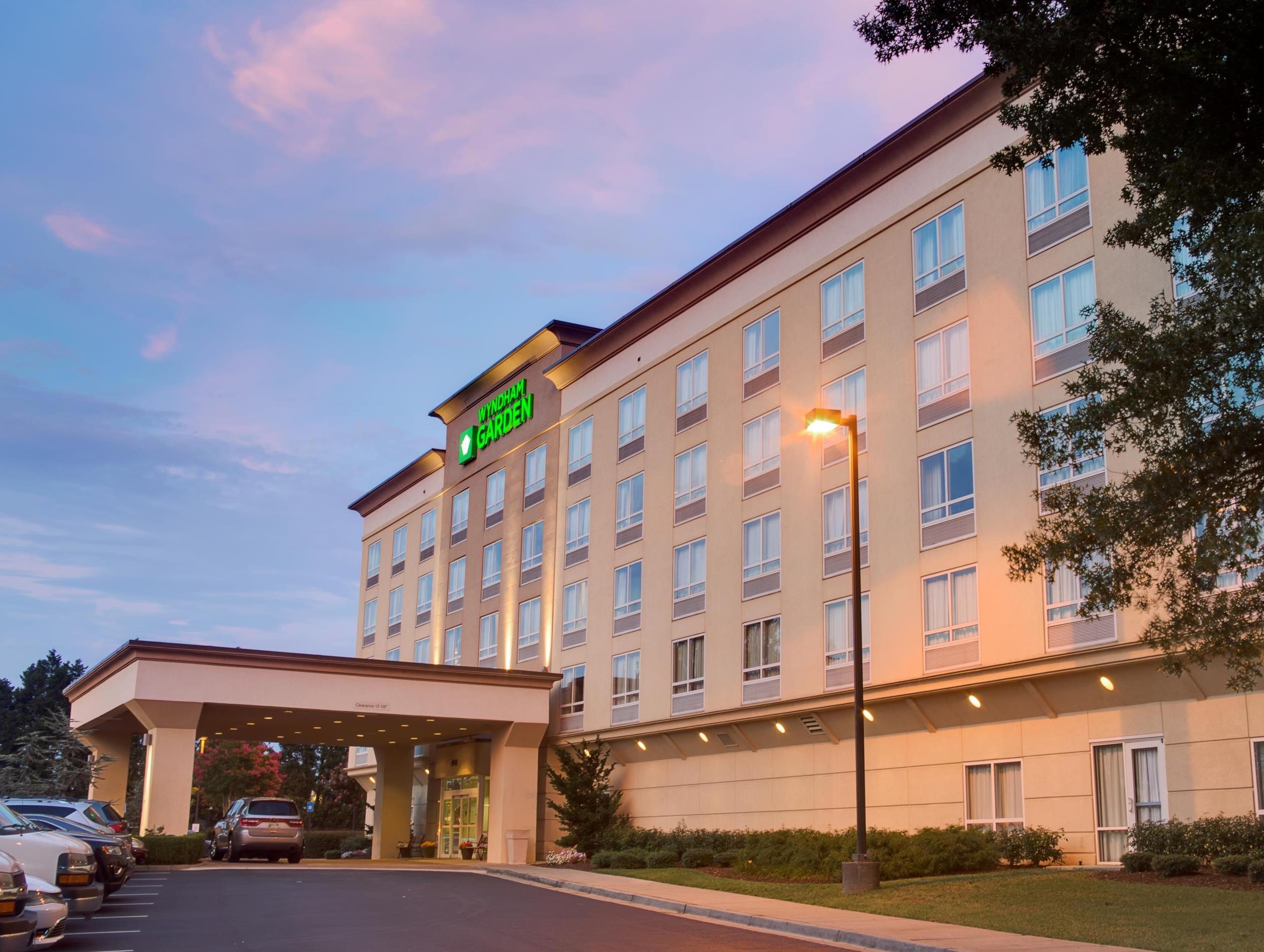 Hotel Wyndham Garden Duluth Esterno foto