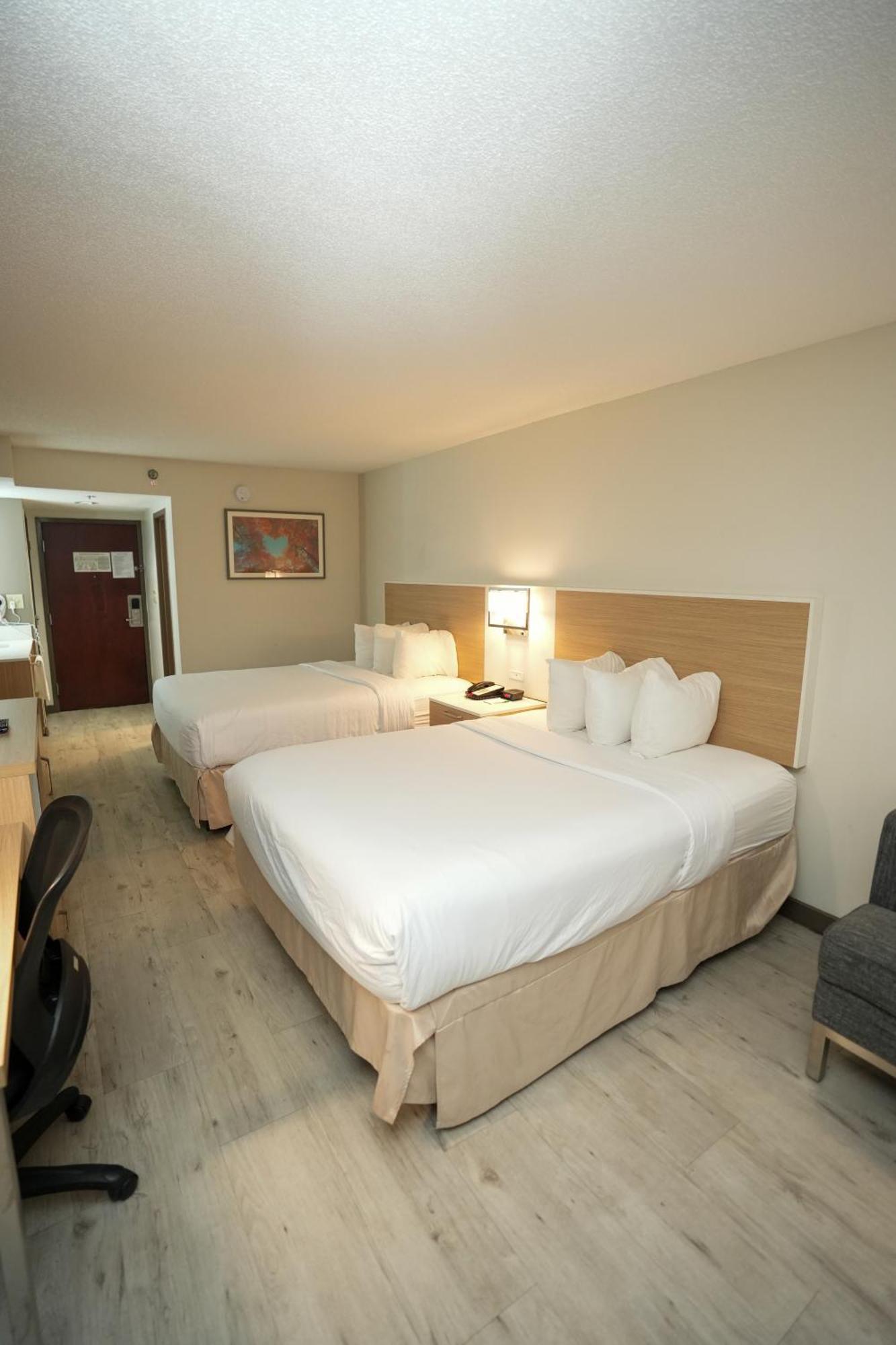 Hotel Wyndham Garden Duluth Esterno foto
